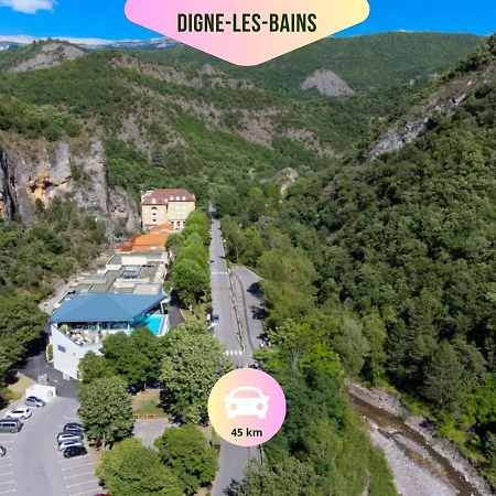 Prázdninový dům & Jardin Au Coeur Des Montagnes Alpines