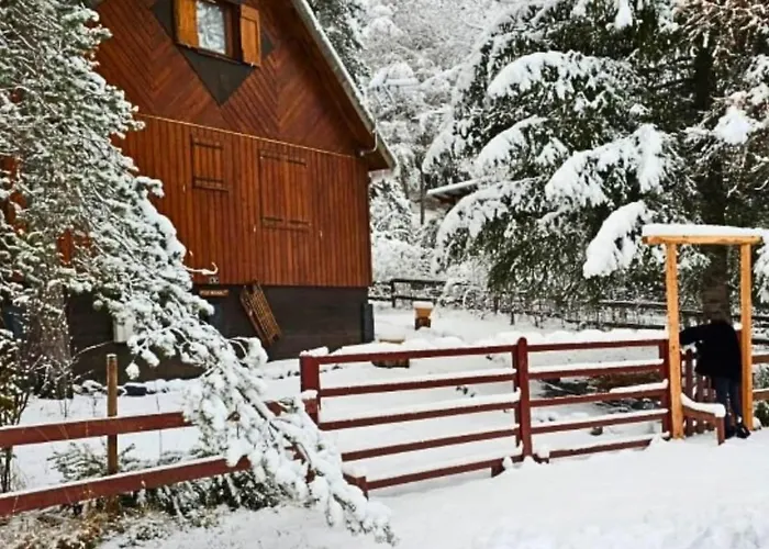 Holiday home & Jardin Au Coeur Des Montagnes Alpines Seyne